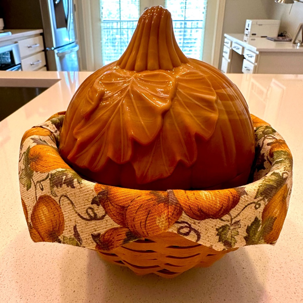Longaberger, ceramic, pumpkin/basket